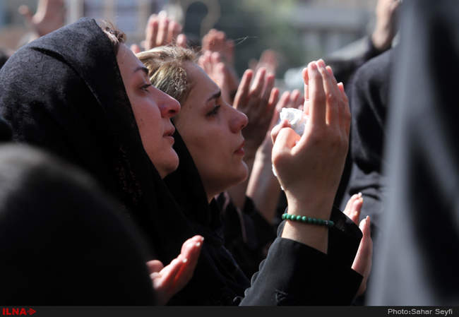 مراسم عاشورای حسینی در میدان امام حسین(ع)