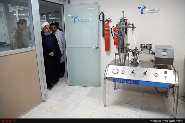 گزارش تصویری بازدید رئیس‌جمهور از شرکت داروسازی تهران شیمی