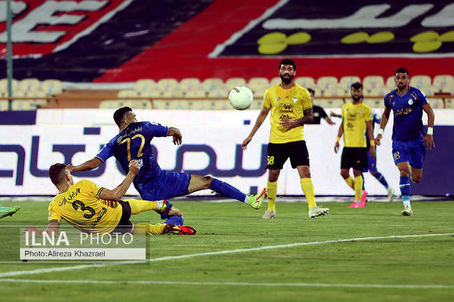 هفته اول لیگ برتر فوتبال؛ دیدار تیم های استقلال تهران و سپاهان اصفها�