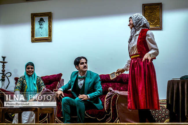 نمایش «جعفرخان از فرنگ برگشته» در دانشگاه زابل