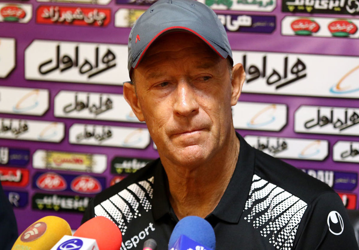 لغو نشست خبری کالدرون پیش از بازی در جام حذفی
