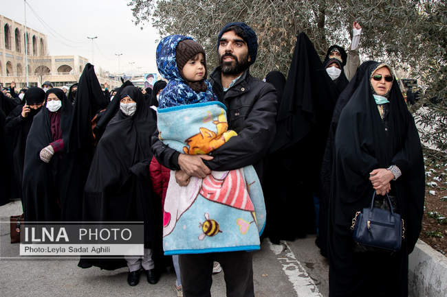 راهپیمایی نمازگزاران در اقدام توهین آمیز نشریه فرانسوی