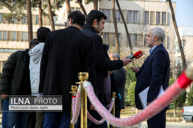 حاشیه جلسه هیات دولت - ۲۶ آذر