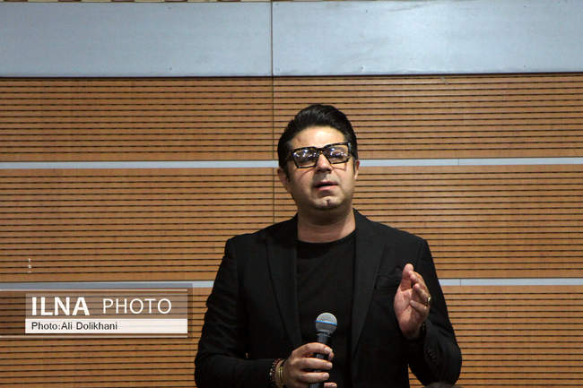 مراسم خاکسپاری استاد محمدعلی بهمنی برگزار شد