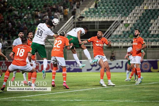 برد خانگی تیم فوتبال ذوب آهن اصفهان مقابل مس رفسنجان