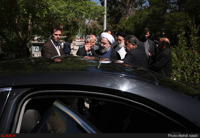 تجدید میثاق رئیس جمهور با آرمان‌های امام راحل و شهدای هشت سال دفاع مقدس