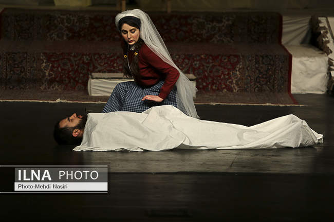 نمایش «دایره گچی قفقازی» 