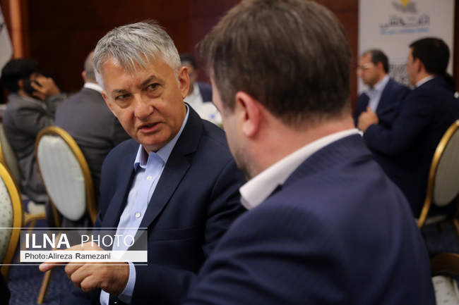 نشست اقتصادی فعالان صنعت جامع حمل و نقل و کارگزاران تجاری