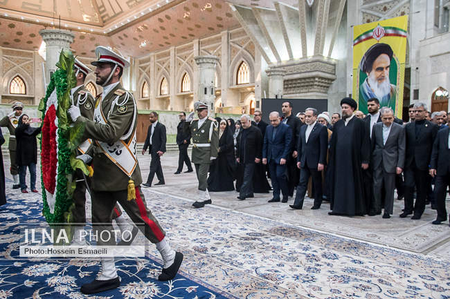 تجدید میثاق وزیر و کارکنان وزارت امور خارجه با آرمان‌های امام راحل