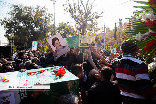 تشییع هشت لاله زهرایی در قزوین