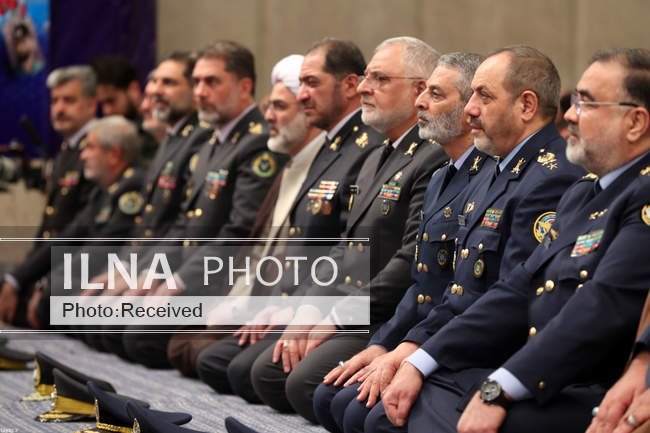 دیدار فرماندهان نیروی هوایی و پدافند هوایی ارتش با رهبر معظم انقلاب 