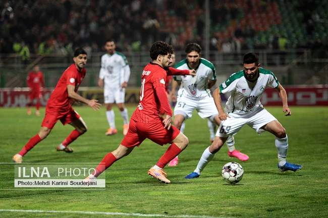 توقف تیم فوتبال تراکتور تبریز  برابر ذوب آهن اصفهان