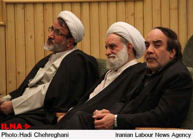 رونمایی از کتاب حضرت آیت الله العظمی موسوی اردبیلی