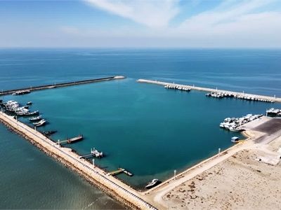 لزوم اعلام رسمی تبدیل شدن بندر چند منظوره سیریک به مرز مجاز دریایی