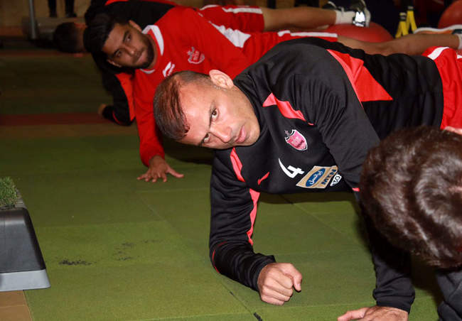 گزارش تصویری تمرین ریکاوری جذاب پرسپولیس/ پا به توپ شدن کریم باقری و �