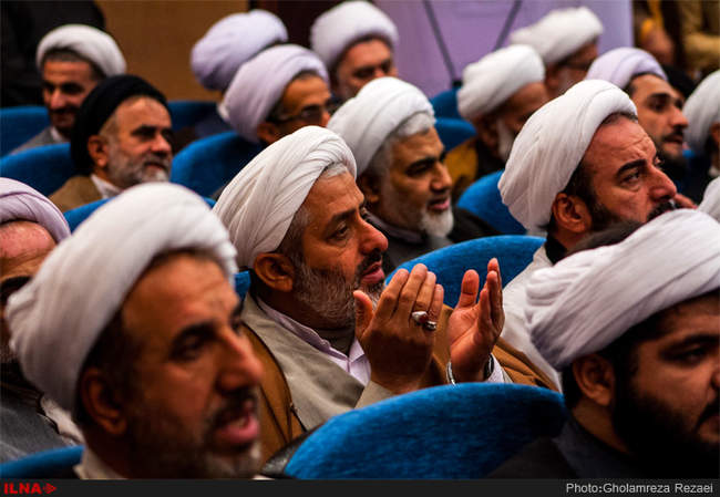 دیدار آیت‌الله صادق آملی لاریجانی با علما، روحانیون و ائمه جمعه و جم