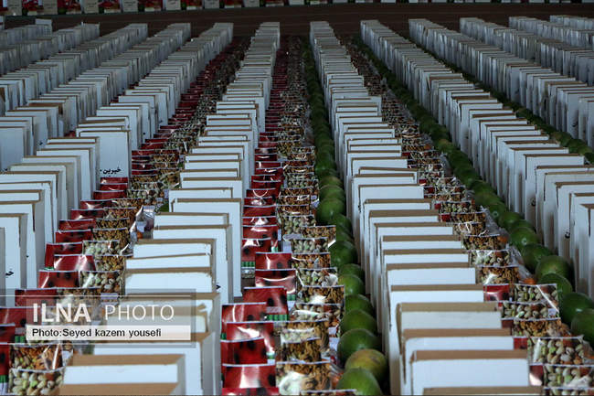 توزیع 10 هزار بسته ویژه یلدا در مناطق حاشیه نشین تبریز