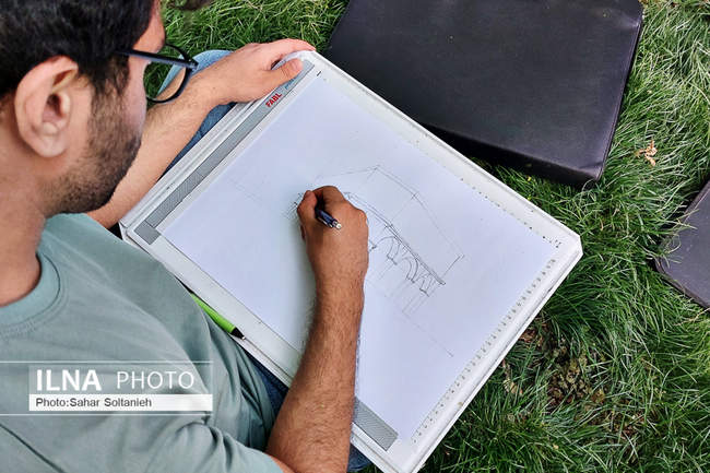 تور کُروکی در کاخ چهلستون به روایت تصویر