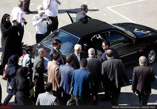 مراسم بازگشایی مدارس با حضور عارف