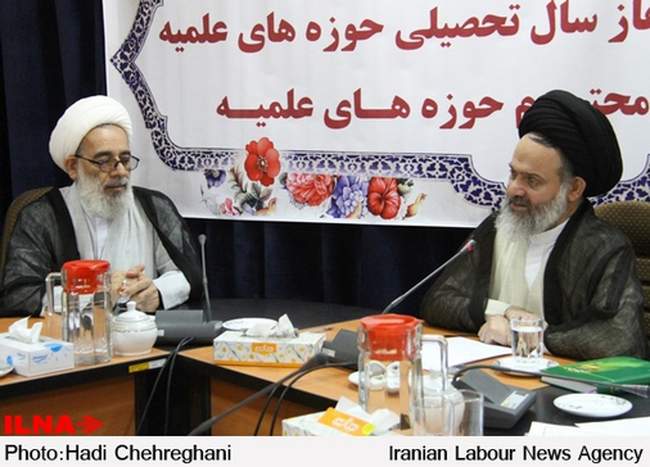 نشست خبری آیت الله حسینی بوشهری