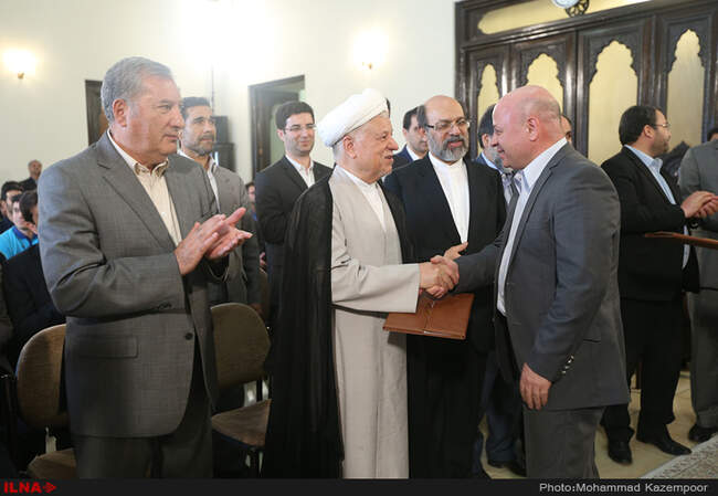 دیدار استادان و دانشجویان نخبه علم رباتیک دانشگاه آزاد اسلامی با آیت‌الله هاشمی رفسنجانی