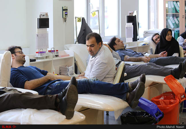 داوطلبان اهدای خون به زلزله زدگان