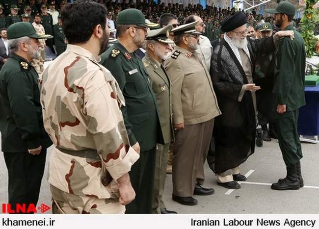 مراسم دانش آموختگی دانشجویان دانشگاه امام حسین(ع) با حضور فرمانده کل 