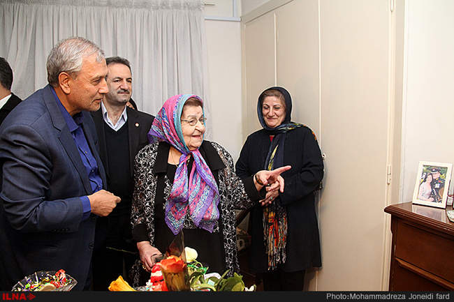 بازدید وزیر کار از خانه سالمندان سوسه مایریک