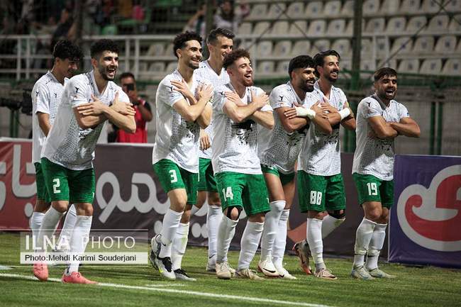 برد خانگی تیم فوتبال ذوب آهن اصفهان مقابل مس رفسنجان