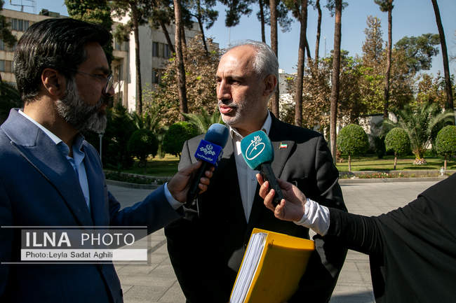 حاشیه جلسه هیات دولت - ۷ آبان