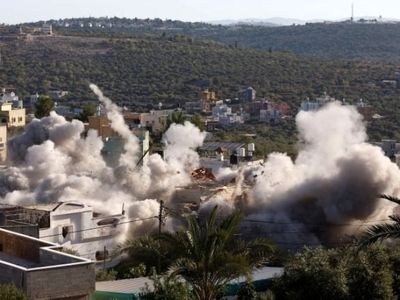 تخریب منازل ۲ اسیر فلسطینی در کرانه باختری توسط نظامیان صهیونیست