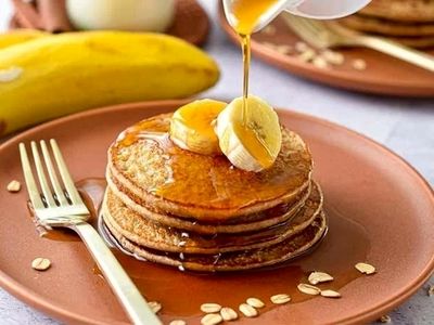 طرز تهیه پنکیک جو دوسر؛ خوشمزه و مقوی برای صبحانه