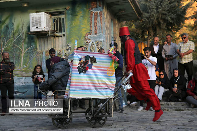  اجراهای روز اول شانزدهمین دوره جشنواره  تئاتر خیابانی مریوان-1
