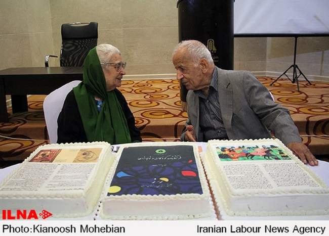 مراسم تقدیر از توران میرهادی و رونمایی از جلد پانزدهم فرهنگنامه کودک