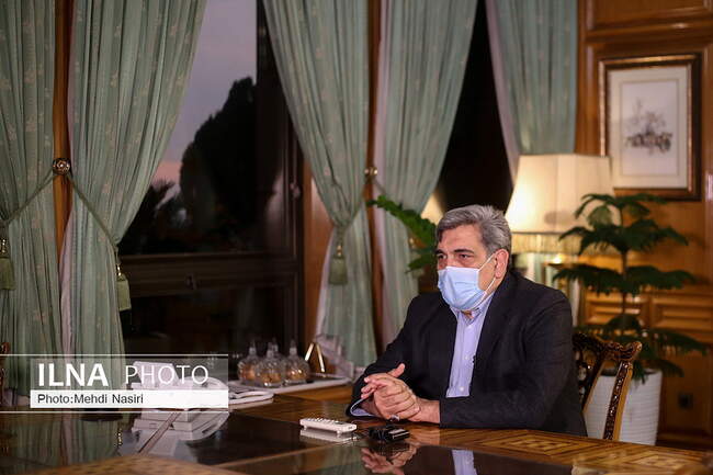 پیروز حناچی