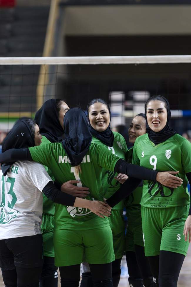 گزارش تصویری دیدار والیبال بانوان شهر آرکا و مهرگان شیراز