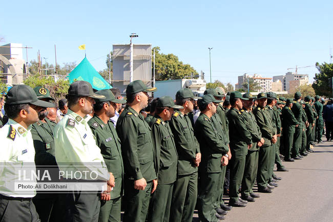 پیکر مقدس شهید مدافع حرم، رضا زارعی در بندرعباس تشییع شد