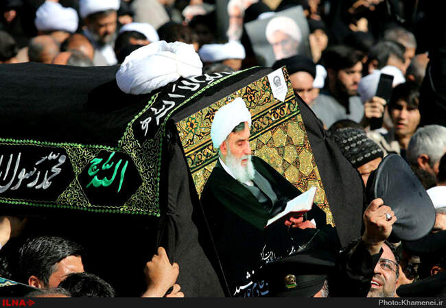 مراسم تشییع و اقامه نماز بر پیکر آیت‌الله واعظ طبسی با حضور رهبر انقلاب
