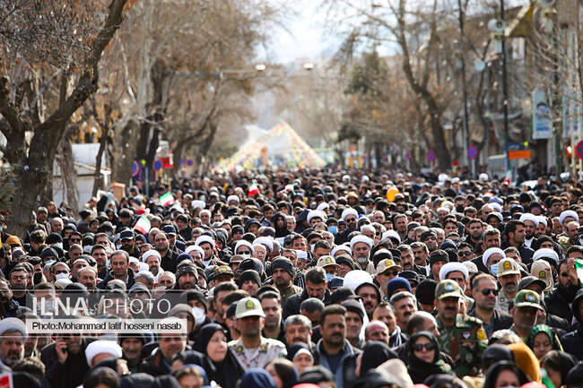 راهپیمایی یوم الله 22 بهمن در سنندج 