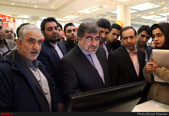بازدید وزیر فرهنگ و ارشاد اسلامی از نمایشگاه مطبوعات