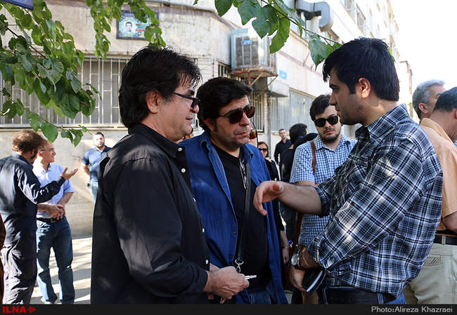 مراسم تشییع پیکر ایرج کریمی کارگردان و منتقد سینما