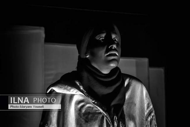 اجرای نمایش «اهالی کاله» در پلاتو استاد مقبلی