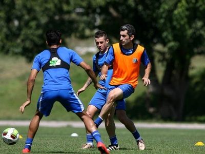 آمادگی بالای جباری در تمرینات استقلال 