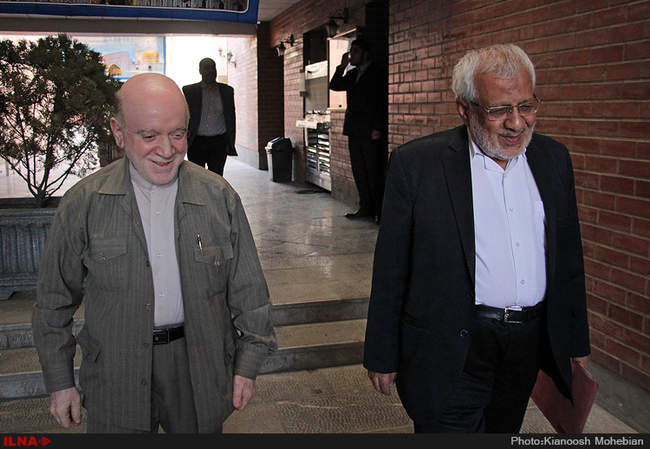 همایش یادمان آیینه‌داران آفتاب با حضور محمد جواد ظریف