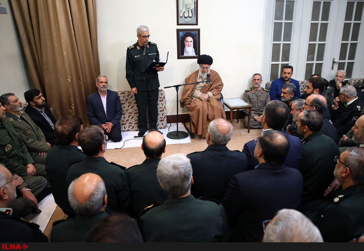 برگزیدگان جشنواره مالک اشتر با فرمانده کل قوا دیدار کردند