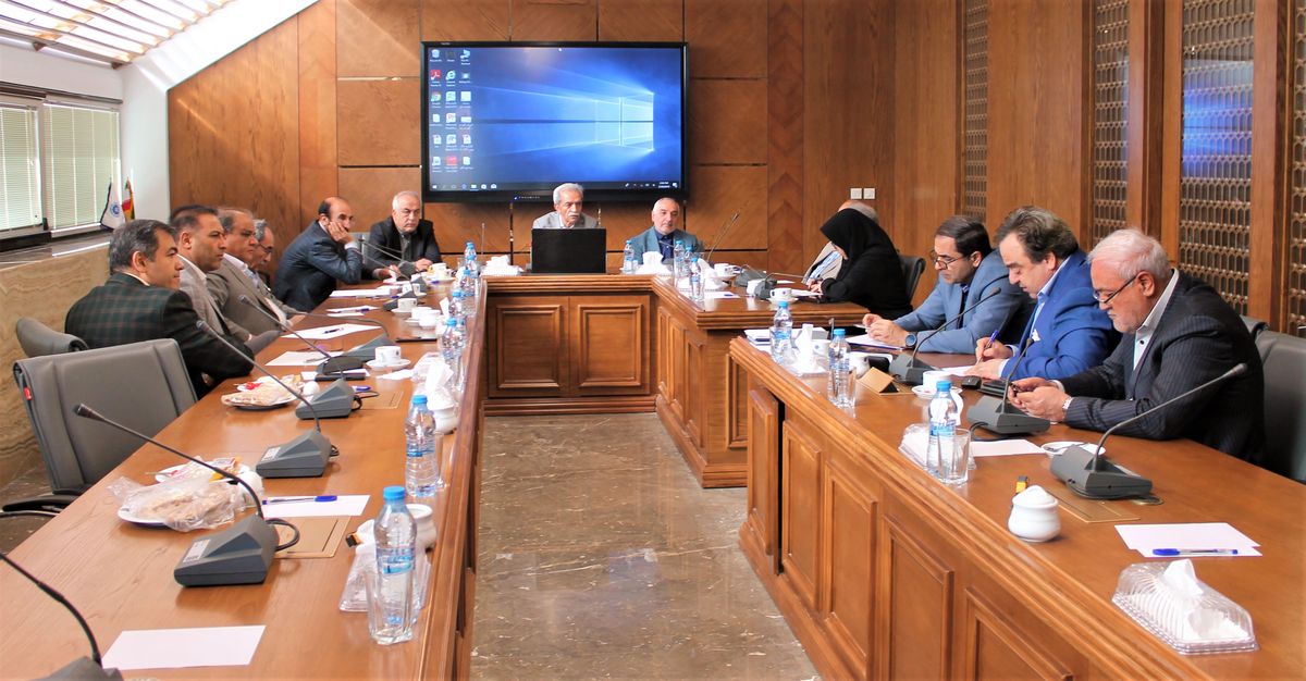انجام 80 درصد صادرات زعفران در سال 97 توسط افراد غیرمتخصص 