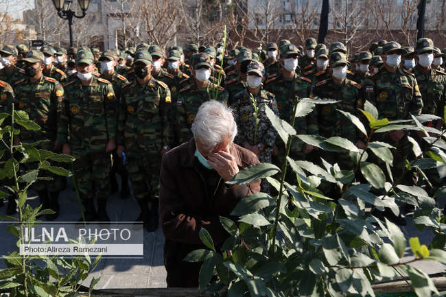 مراسم تشییع و تدفین دو شهید گمنام دفاع مقدس در بوستان دامپزشکی