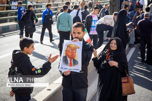 راهپیمایی گرامیداشت روز ۱۳ آبان 