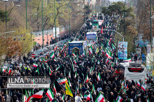 مراسم تشییع پیکر مطهر شهدای ناوشکن دنا / 1