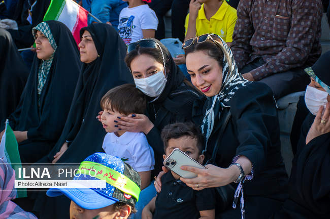 اجرای سرود سلام فرمانده در قزوین